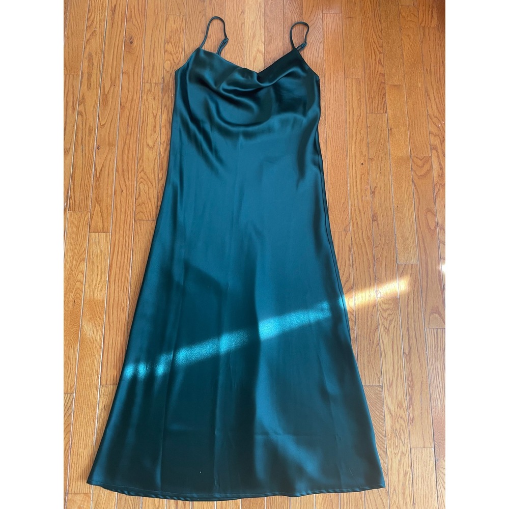 Lina Slip Dress Med Emerald Green Spaghetti Strap Cocktail‎ Cowl Neck Midi Silky